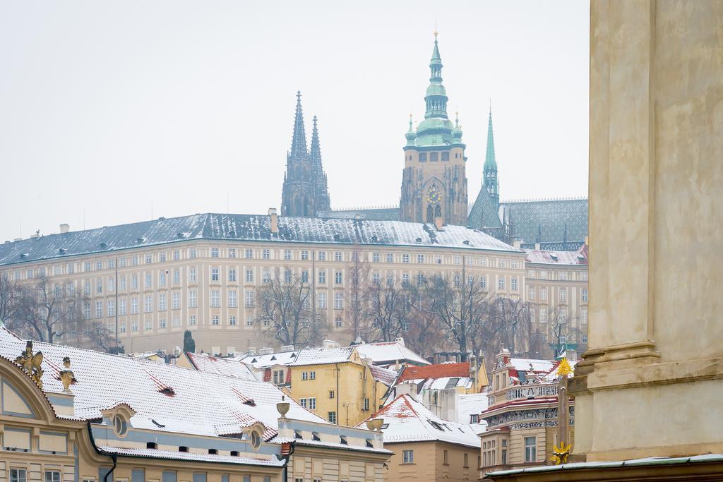 Empirent Prague Castle Apartments Exteriör bild